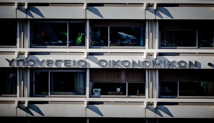 Και πάλι πρωταθλήτρια η Ελλάδα στη μείωση του χρέους