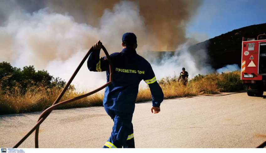 Φωτιές: Στους Δήμους η μέριμνα για τον καθαρισμό των οικοπέδων – Το πρόστιμο για τις περιπτώσεις μη συμμόρφωσης