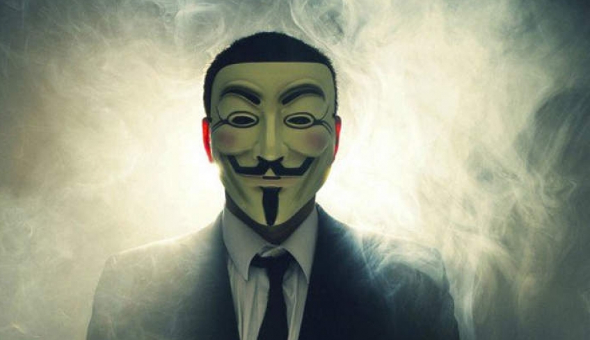 «Βόμβα» Anonymous: Η Βρετανία έχει στήσει δίκτυο παρακολούθησης σε όλη την Ευρώπη