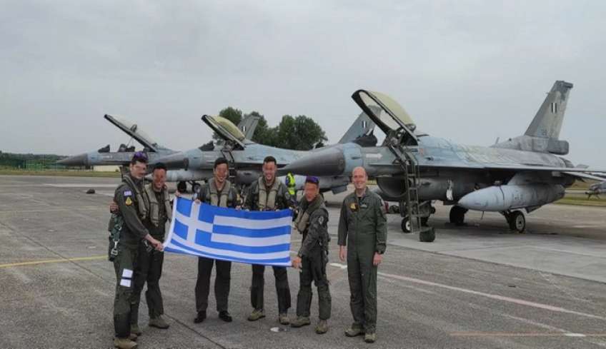 Άσκηση «Ocean Hit 2022»: Τα ελληνικά F-16 στους γαλλικούς ουρανούς -Δείτε εντυπωσιακές εικόνες