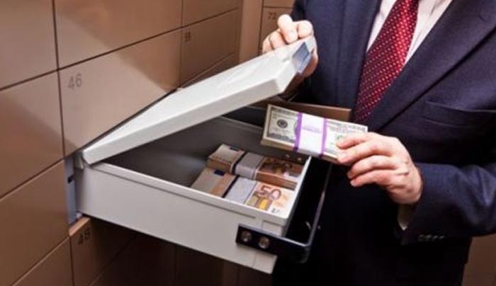 “Ψαλίδι” στις 100 δόσεις με βάση το καταθεσιολόγιο