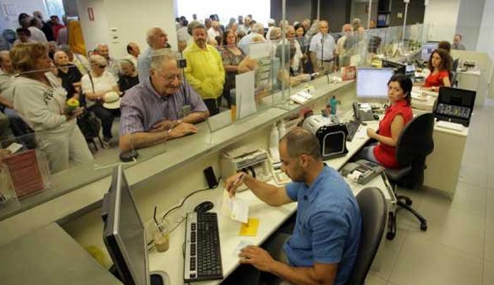 Με ευθύνη των τραπεζών στον αέρα χιλιάδες αιτήσεις ένταξης στον Νόμο Κατσέλη