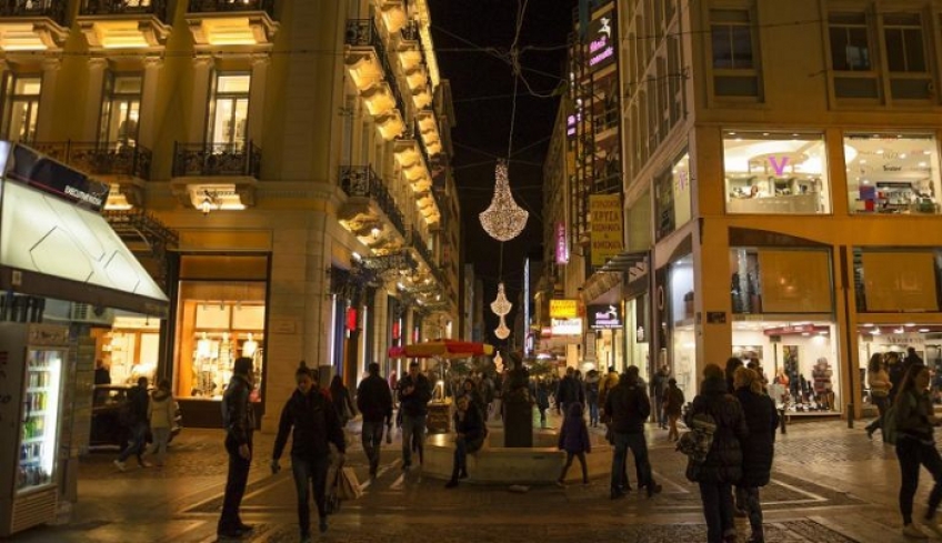Κερδίζει έδαφος το σενάριο για Χριστούγεννα με κλειστή την εστίαση