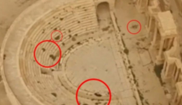 Τρόμος: Ρωσικό drone πέταξε πάνω από την Παλμύρα - Το αρχαίο θέατρο είναι γεμάτο αίματα από τις εκτελέσεις