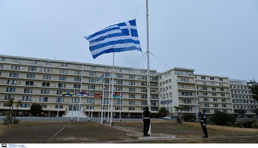 ΓΕΕΘΑ: Οι γεννημένοι το 2001 υποχρεούνται σε κατάθεση Δελτίου Απογραφής