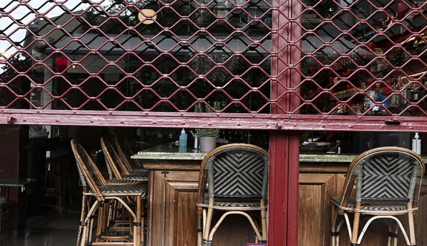 Κορωνοϊός: Εφεδρικό σχέδιο εκτάκτου ανάγκης για «κόκκινες» περιοχές