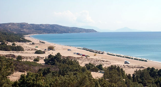 Ν.Μυλωνάς: «Οι Δημοτικές Αμαρτίες στον Αμμούακκα της Κεφάλου (Ελληνιστί Paradise beach)»