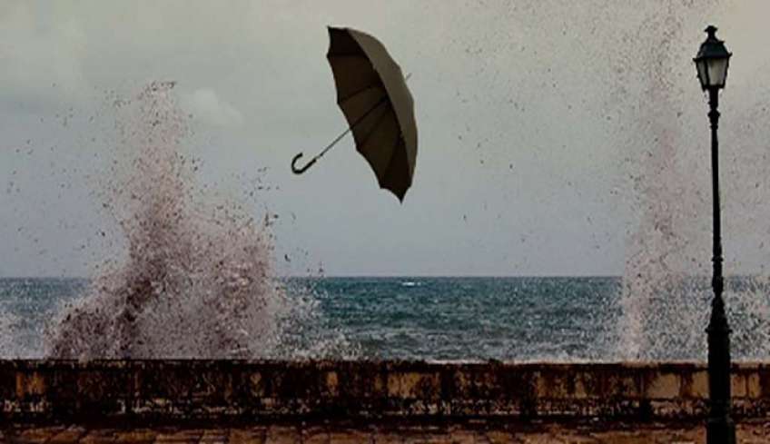 Καιρός: Πτώση θερμοκρασίας και βροχές την Παρασκευή – Άνεμοι έως 7 μποφόρ στα Δωδεκάνησα