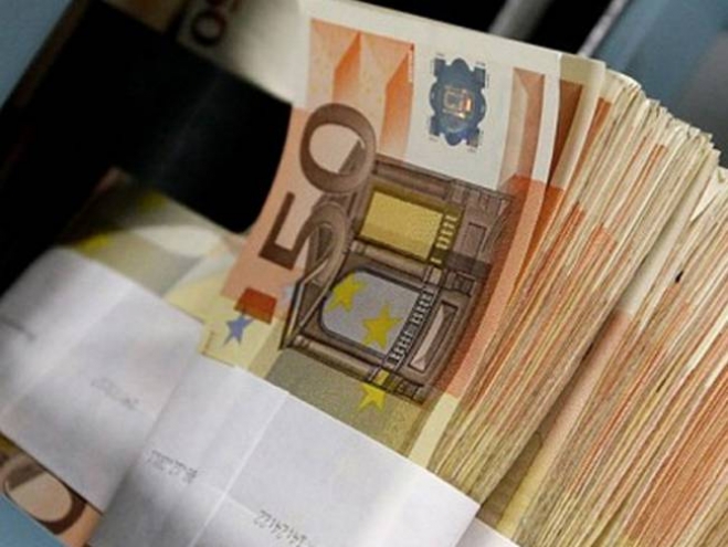 Κατάσχονται καταθέσεις ακόμη και… 50 ευρώ