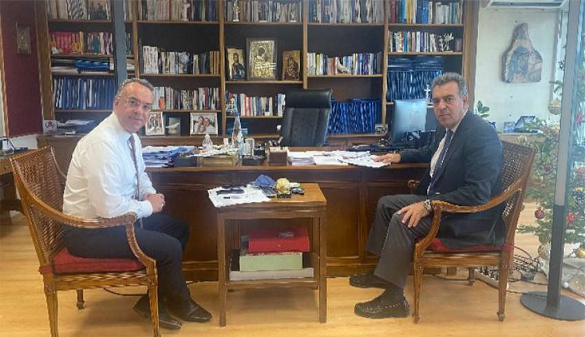ΜΑΝΟΣ ΚΟΝΣΟΛΑΣ : «Στη διαβούλευση το νομοσχέδιο που δίνει λύση στο ιδιοκτησιακό καθεστώς για τα καταπατημένα ακίνητα του δημοσίου».