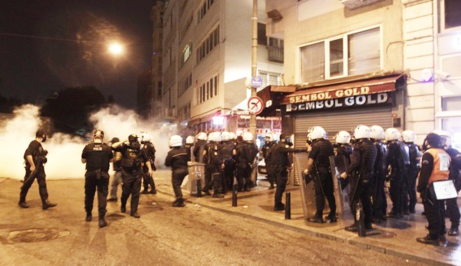 Εν βρασμώ η Τουρκία – Δώδεκα νεκροί από τις συγκρούσεις κατά τη διάρκεια της νύχτας