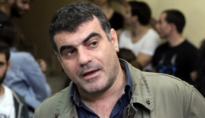 Συνελήφθη ο Κώστας Βαξεβάνης μετά τη μήνυση Σαμαρά