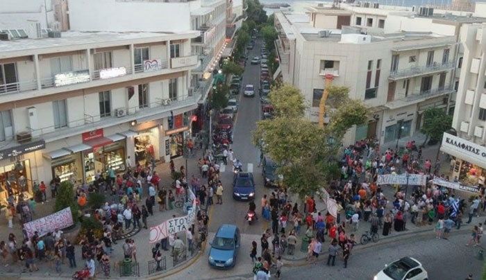 Απογοητευτική η συγκέντρωση του ΟΧΙ στην πλατεία Κύπρου