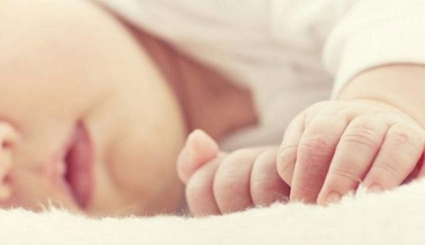 Ακούστηκε το πρώτο κλάμα νεογέννητου στη Χάλκη μετά από 50 χρόνια! - Απροσδόκητoς τοκετός για μόνιμη κάτοικο του νησιού