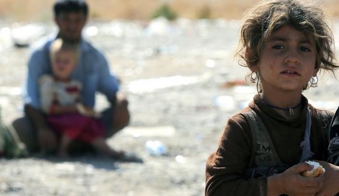 ISIS: Πουλά 12χρονα κορίτσια μέσω Facebook, WhatsApp και Telegram σαν σκλάβες τους σεξ