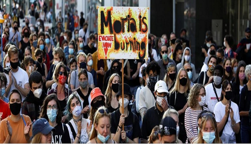 Γερμανία: Μαζικές διαδηλώσεις για τη Μόρια - Ζητούν από την ΕΕ να υποδεχτεί πρόσφυγες από την Λέσβο [εικόνες]