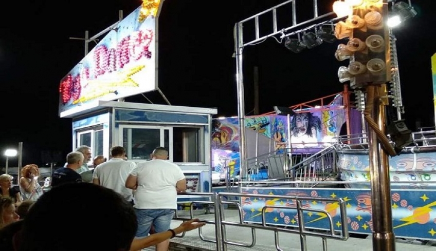 Ανείπωτη τραγωδία στον Αλμυρό: Νεκρή 14χρονη που έπεσε από παιχνίδι σε λούνα παρκ