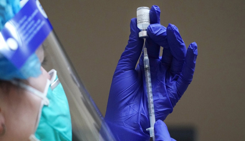 «Γιατί να εμβολιαστώ»: Επιστήμονες απαντούν -Το μήνυμα προς τους επιφυλακτικούς