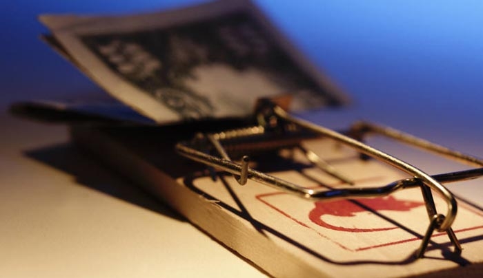 Στη «δαγκάνα» της εφορίας 50.000 πολίτες με χρέη 30 έως 500 ευρώ!