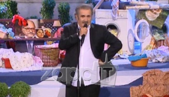 Λάκης Λαζόπουλος: Προεκλογική πρεμιέρα με ...μούντζες και debate (Βίντεο)