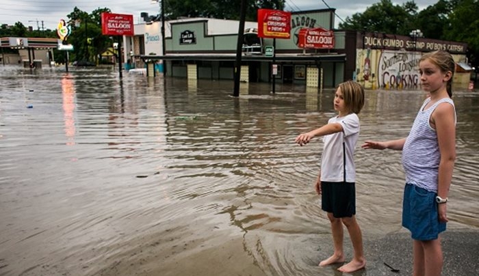 Το απόλυτο χάος: Τουλάχιστον 15 νεκροί από τις βροχές σε Τέξας και Οκλαχόμα