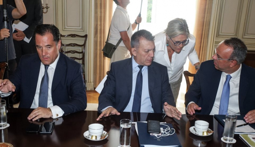 Τι αλλάζει για τους επόμενους 2-3 μήνες σε επιδόματα, δάνεια, αγορά εργασίας