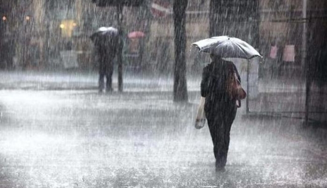Σαββατοκύριακο με συννεφιά, βροχές και κρύο