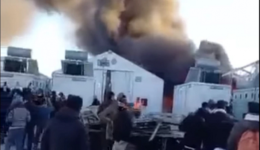 Συναγερμός στη Λέσβο: Φωτιά στη δομή προσφύγων στο Καρά Τεπέ