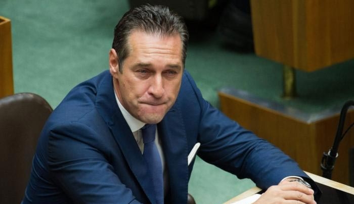 ΠΡΟΚΛΗΣΗ: Αυστριακή Ακροδεξιά: Νησί-φυλακή για τζιχαντιστές στην Ελλάδα