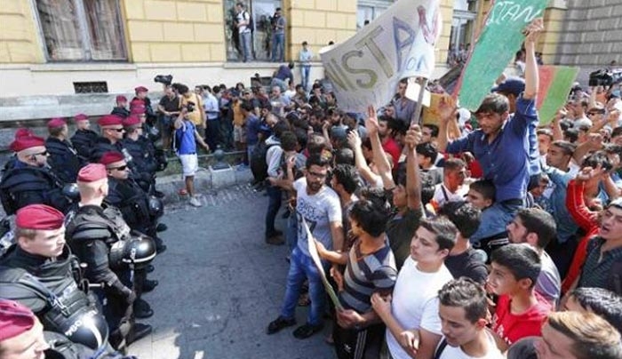 Η Βουδαπέστη παρουσιάζει σχέδιο δράσης για την "υπεράσπιση" της Ευρώπης