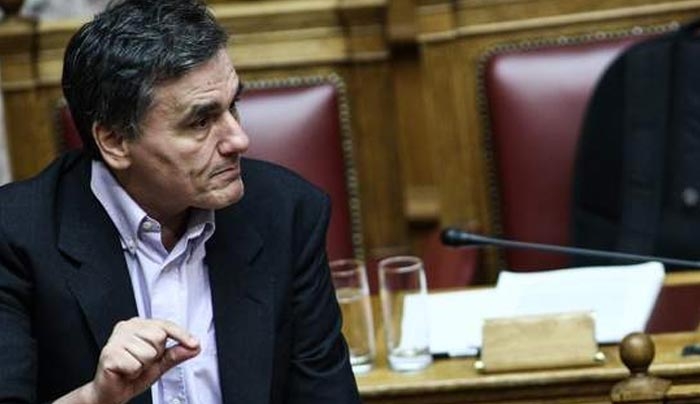Ο λογαριασμός του φορολογικού: Τα μέτρα θα ξεκινούν από τους μισθωτούς των 800 ευρώ