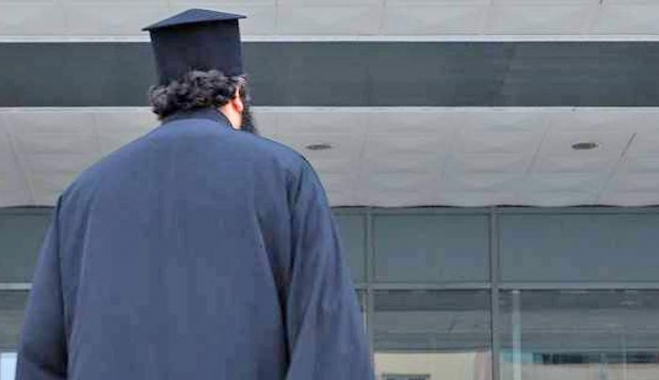 Λίστα Μπόργιανς: Ο ιερέας με τα 450.000 ευρώ στην Ελβετία κλήθηκε για εξηγήσεις