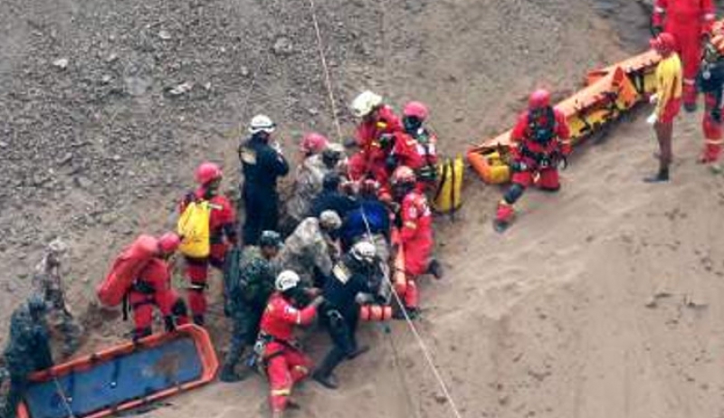 Ασύλληπτη τραγωδία: 48 νεκροί από πτώση λεωφορείου σε γκρεμό στο Περού [βίντεο]