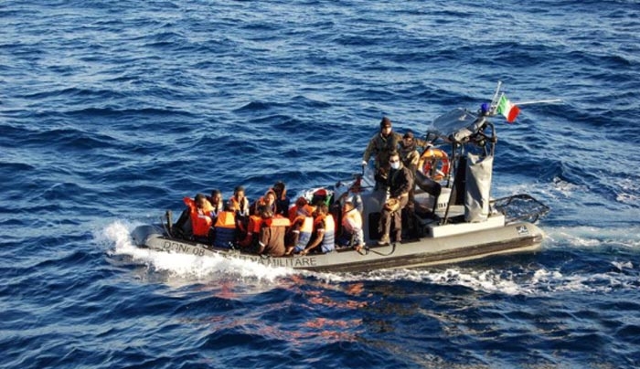 Διασώθηκαν 801 μετανάστες από την ιταλική ακτοφυλακή