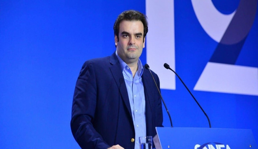 Προτροπή Πιερρακάκη στους παρόχους κινητής για φθηνότερες χρεώσεις στα data