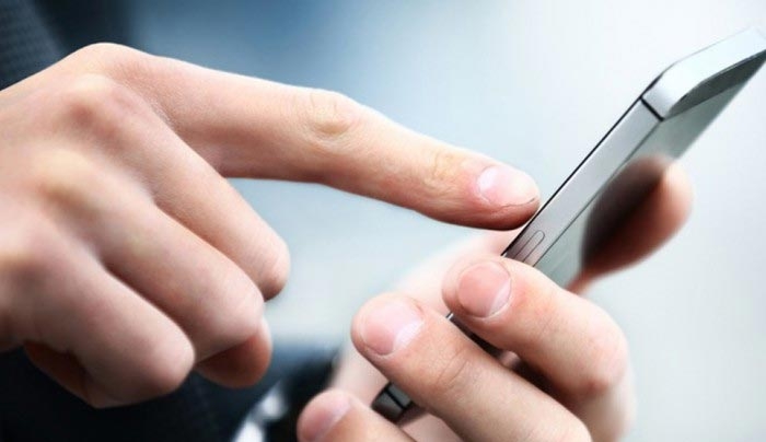 Η απόλυτη τρέλα: Και στα smartphones φόρος για τα πνευματικά δικαιώματα!