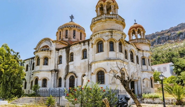 Δωρεά της ΑΜΚΕ «Αιγέας» η αποπεράτωση και ανακαίνιση του ιστορικού ναού Αγίου Γεωργίου Σαντραπέ, στο Καστελλόριζο