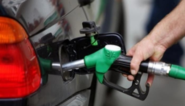 Πόσο θα ακριβύνουν τα καύσιμα με την αύξηση του ΦΠΑ