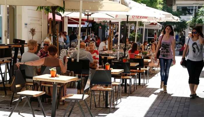 Mystreet: Η εφαρμογή «όπλο» των πολιτών για τους δημόσιους χώρους και τα τραπεζοκαθίσματα