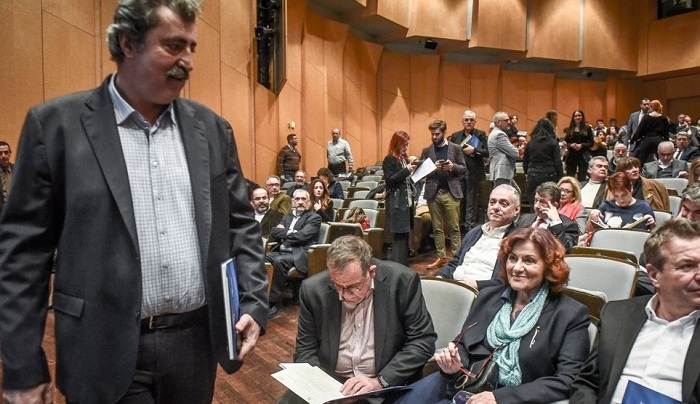 Χαμός στο ΣΥΡΙΖΑ από τις δηλώσεις Πολάκη για Κυμπουρόπουλο