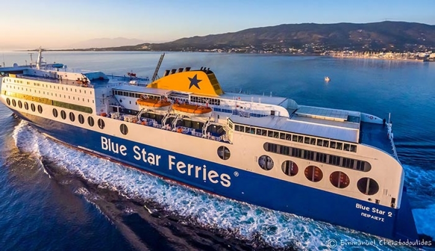 Το Blue Star 2 δένει στο λιμάνι της Κω (βίντεο)