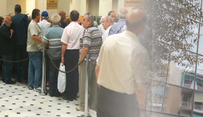 H μεγάλη ανατροπή: Σύνταξη, για όλους, με βάση τις εισφορές ολόκληρου του εργασιακού βίου