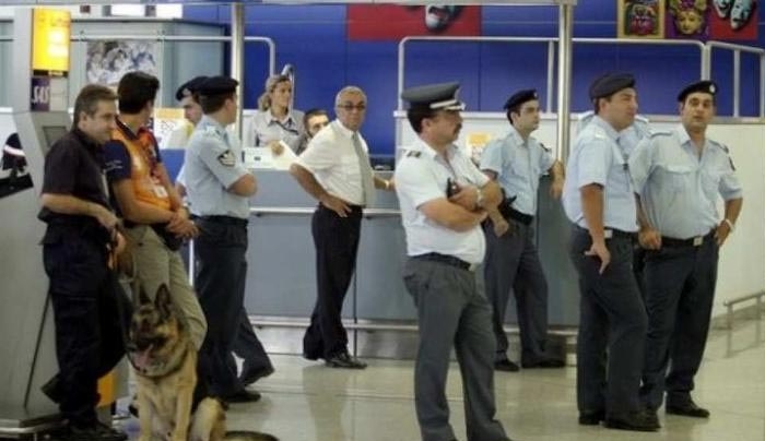 Εισβολή του Ρουβίκωνα στο check in της EL AL στο Βενιζέλος