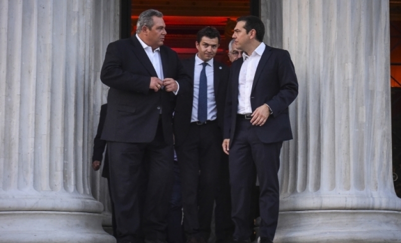 Πανικός στο Μαξίμου, φοβούνται και... απειλούν μετά την ανεξαρτητοποίηση Λαζαρίδη