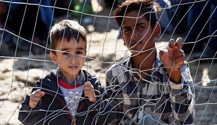 Οι αποφάσεις της τριμερούς συνάντησης για το προσφυγικό