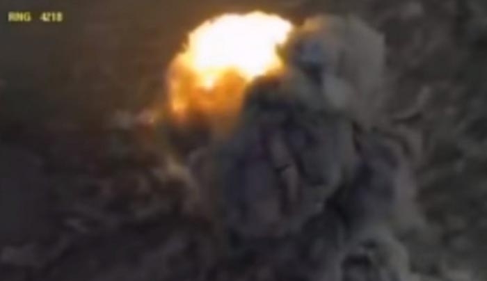 Ρωσικά μαχητικά εξολοθρεύουν φάλαγγα του ISIS με πάνω από 200 τζιχαντιστές [βίντεο]
