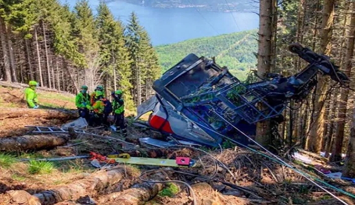 Ιταλία: Τουλάχιστον 13 νεκροί από πτώση καμπίνας τελεφερίκ κοντά στη λίμνη Ματζιόρε