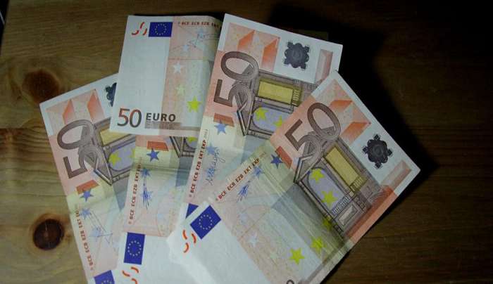 Κατώτατος μισθός: Από 735€ έως 826€ οι προτάσεις - Δείτε τι προτείνουν όλοι οι φορείς