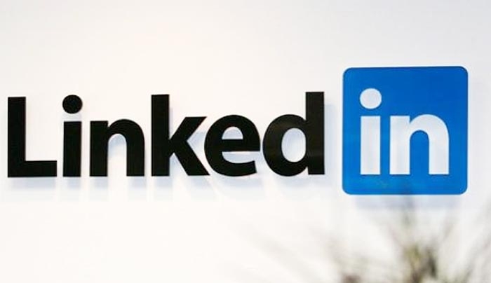 Η Facebook ετοιμάζεται να “καταβροχθίσει” το LinkedIn