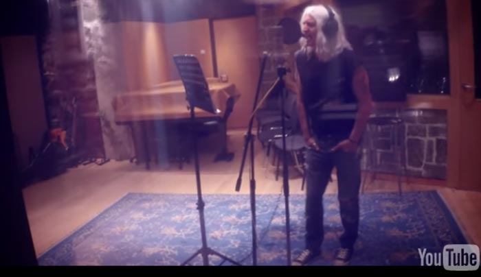 ΣΑΛΟΣ με το νέο τραγούδι του Καρβέλα για τον Σατανά και την Ελλάδα (Βίντεο)